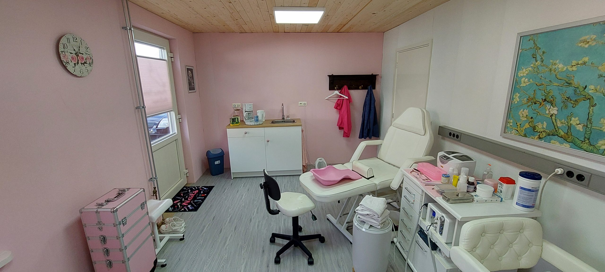 Warme sfeer in salon Belleauisa